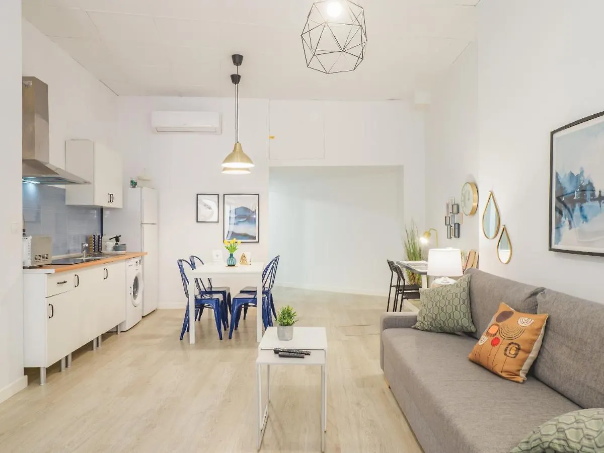 דירות Cubo'S Malaga Center El Molinillo ספרד
